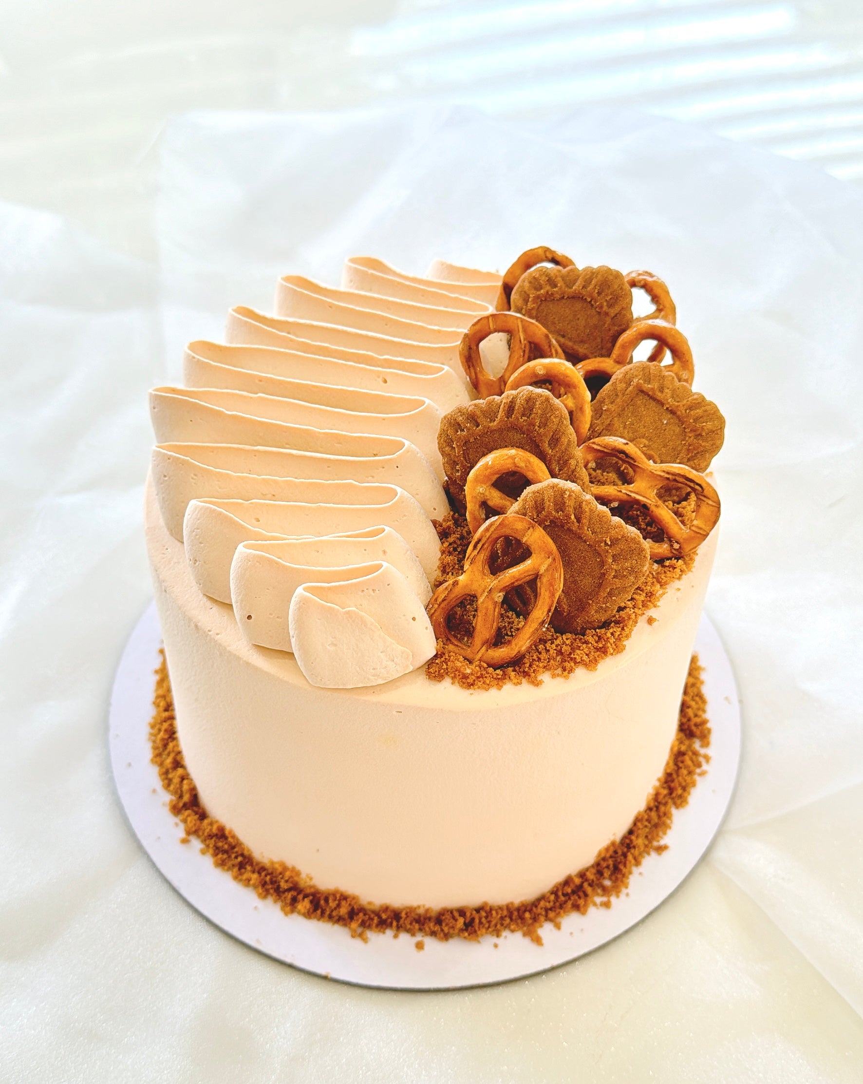 Biscoff Lotus Cake