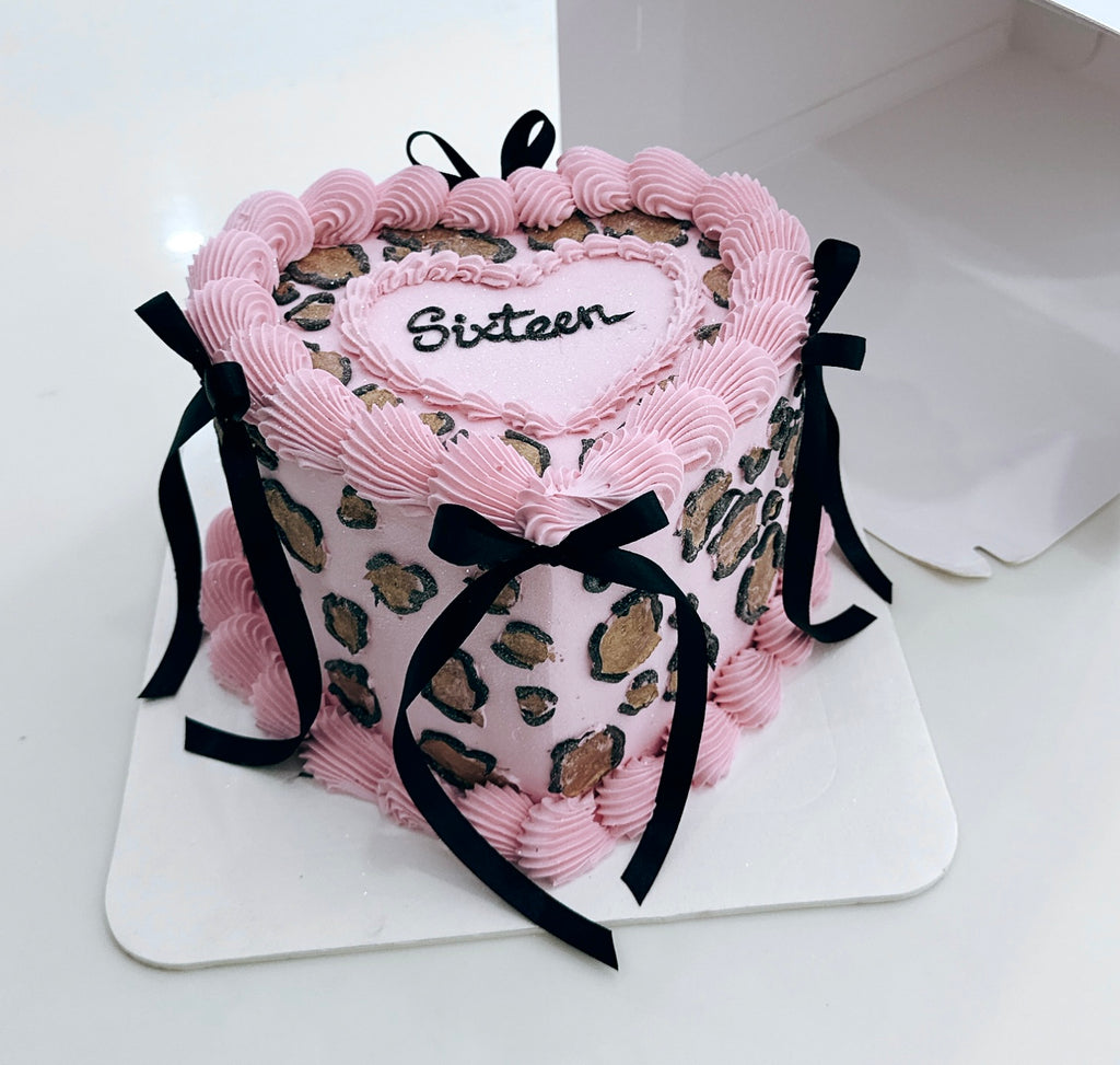 Leopard Hand-piped Vintage Cake Sydney