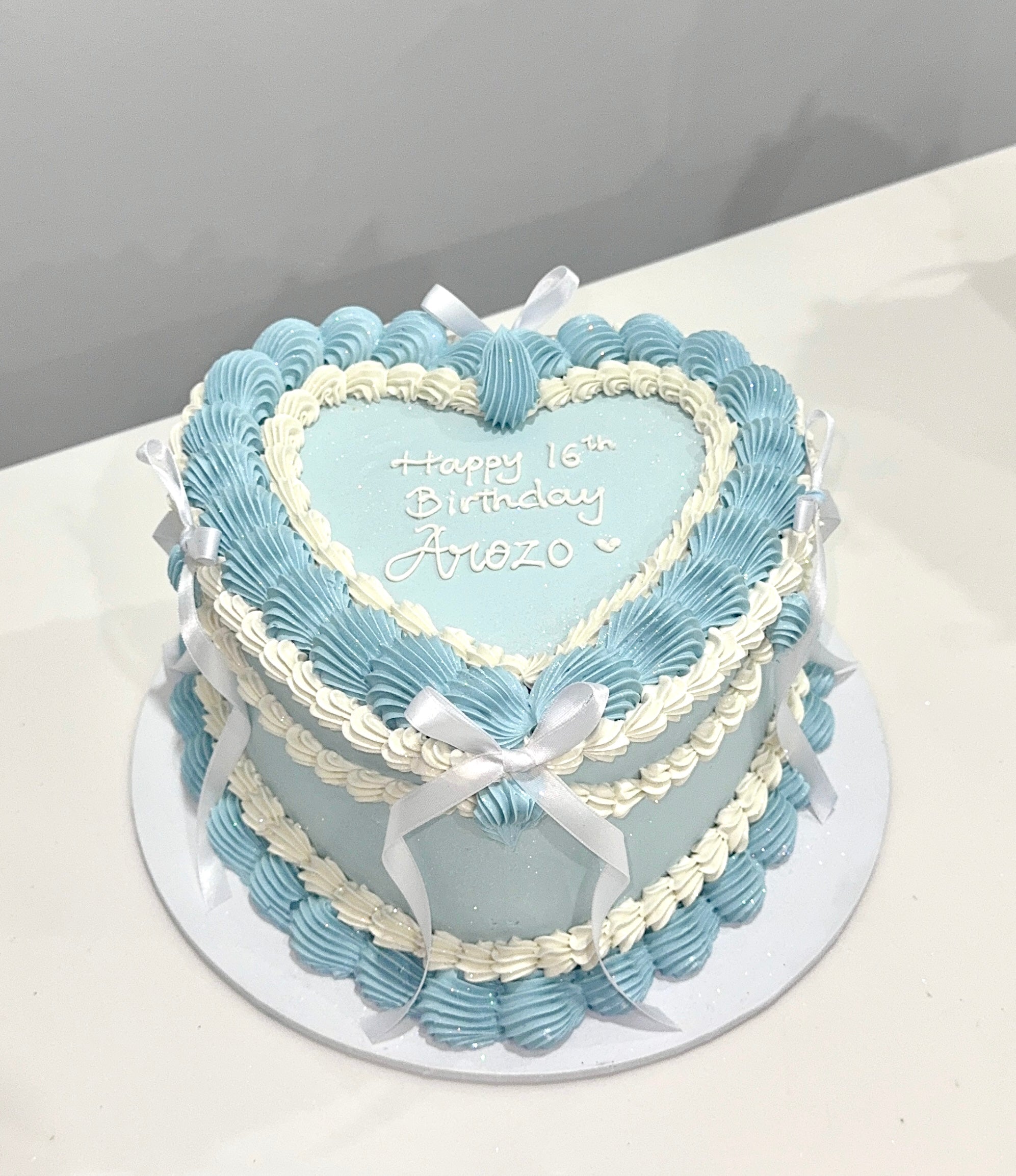 Blue and White Vintage Cake Sydney