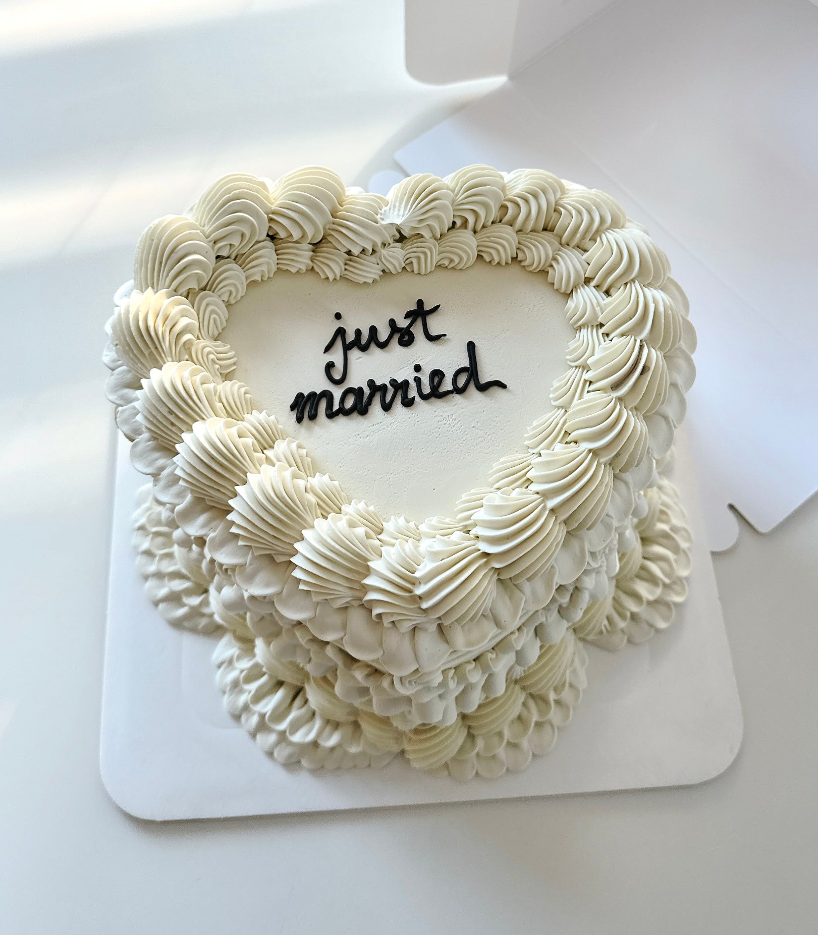 All White Heart Vintage Cake Sydney