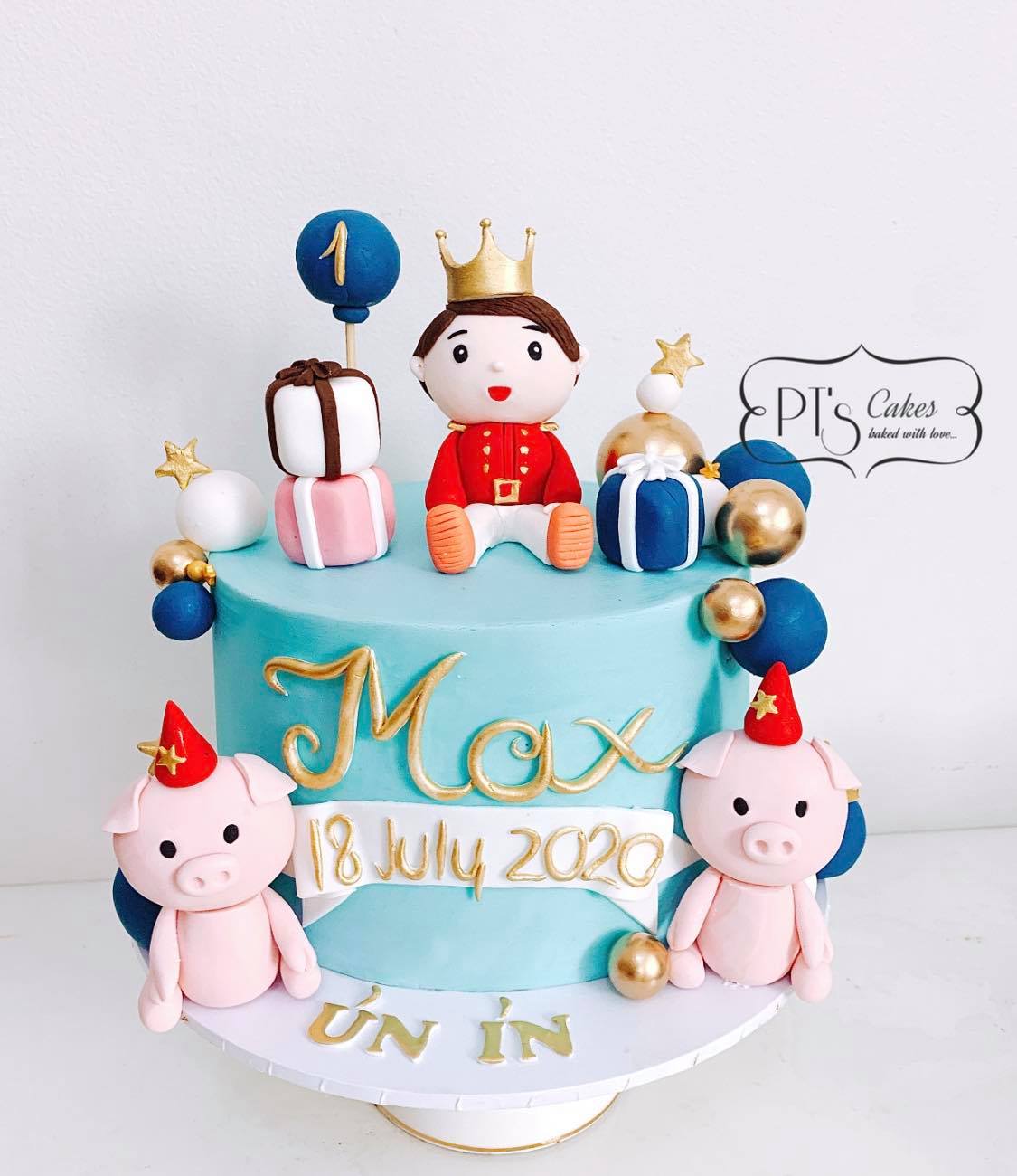 Prince and Piggy figurines Cake