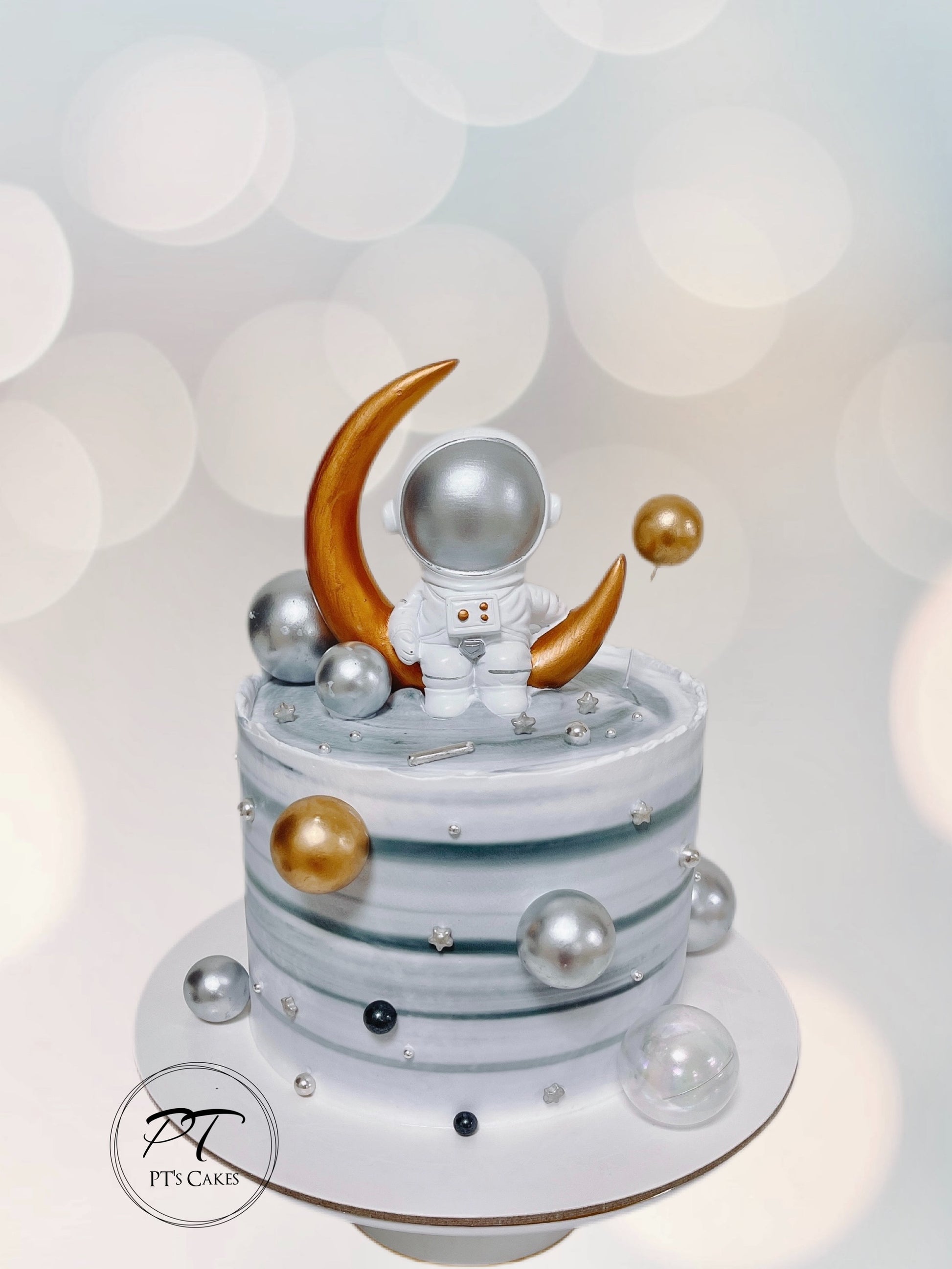 Astronaut Cake